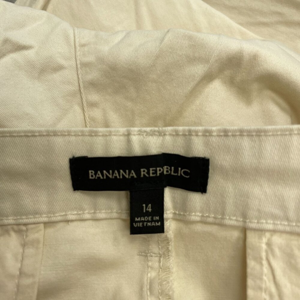 Banana Republic Pleat Front Women's 14 Chino Shorts Tan N0644 - Picture 4 of 7